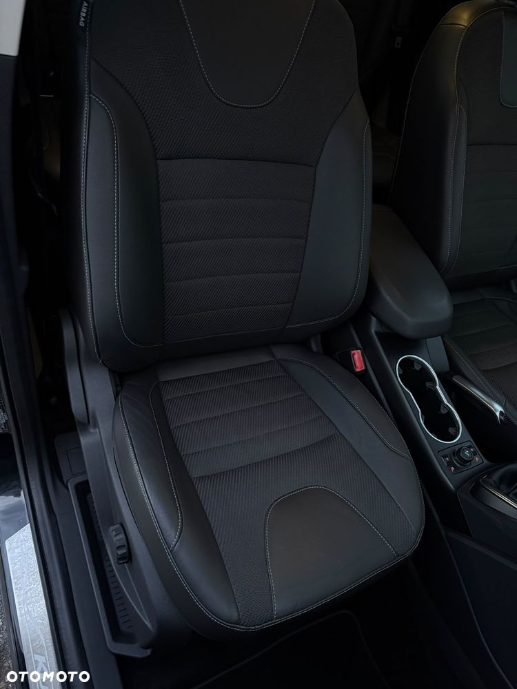 Ford Kuga 2.0 TDCi 2x4 Trend - 23