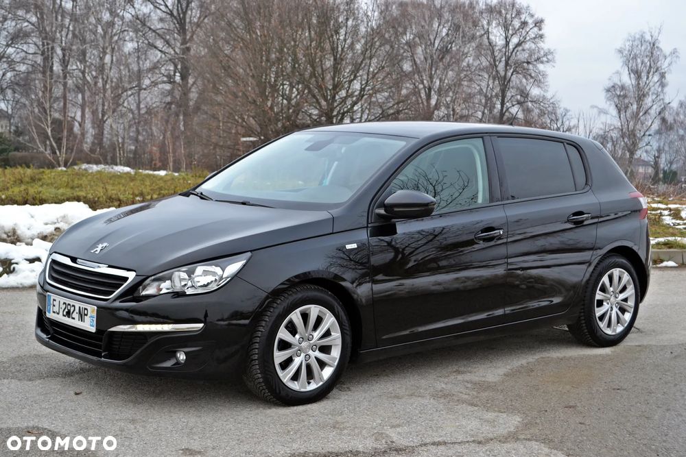 Peugeot 308 - 1