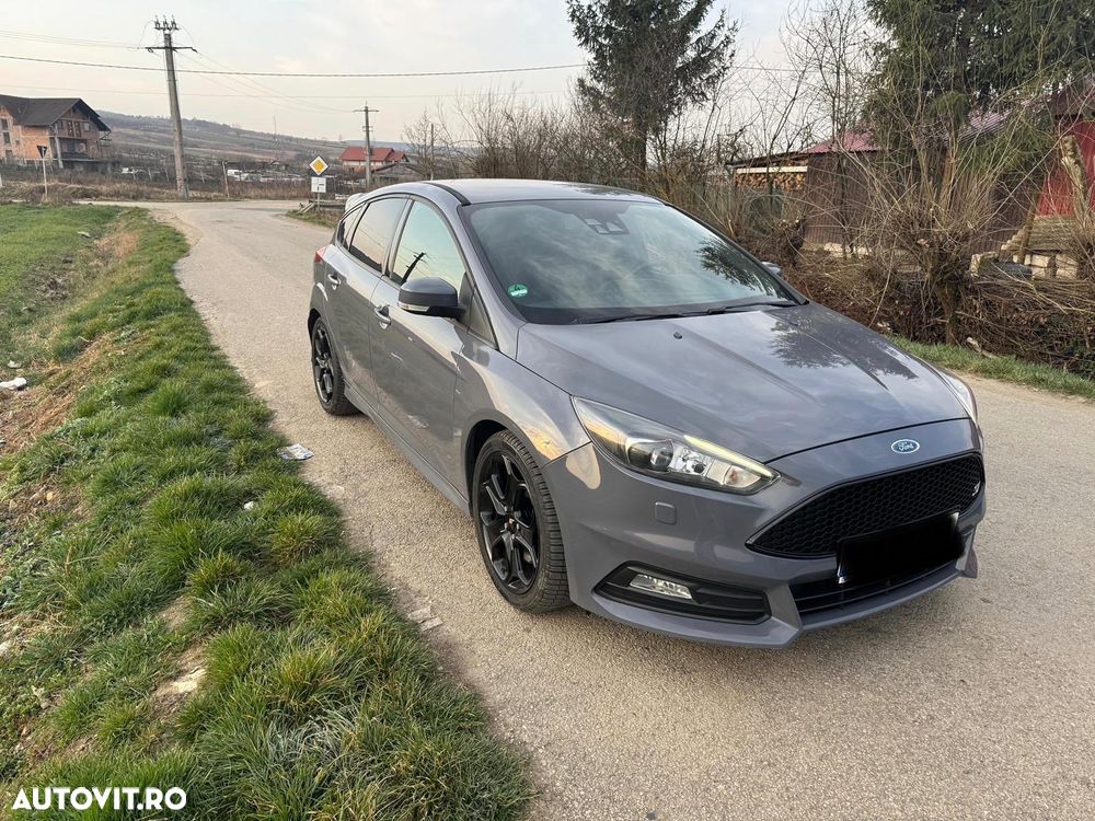 Ford Focus 2.0 EcoBoost ST - 3
