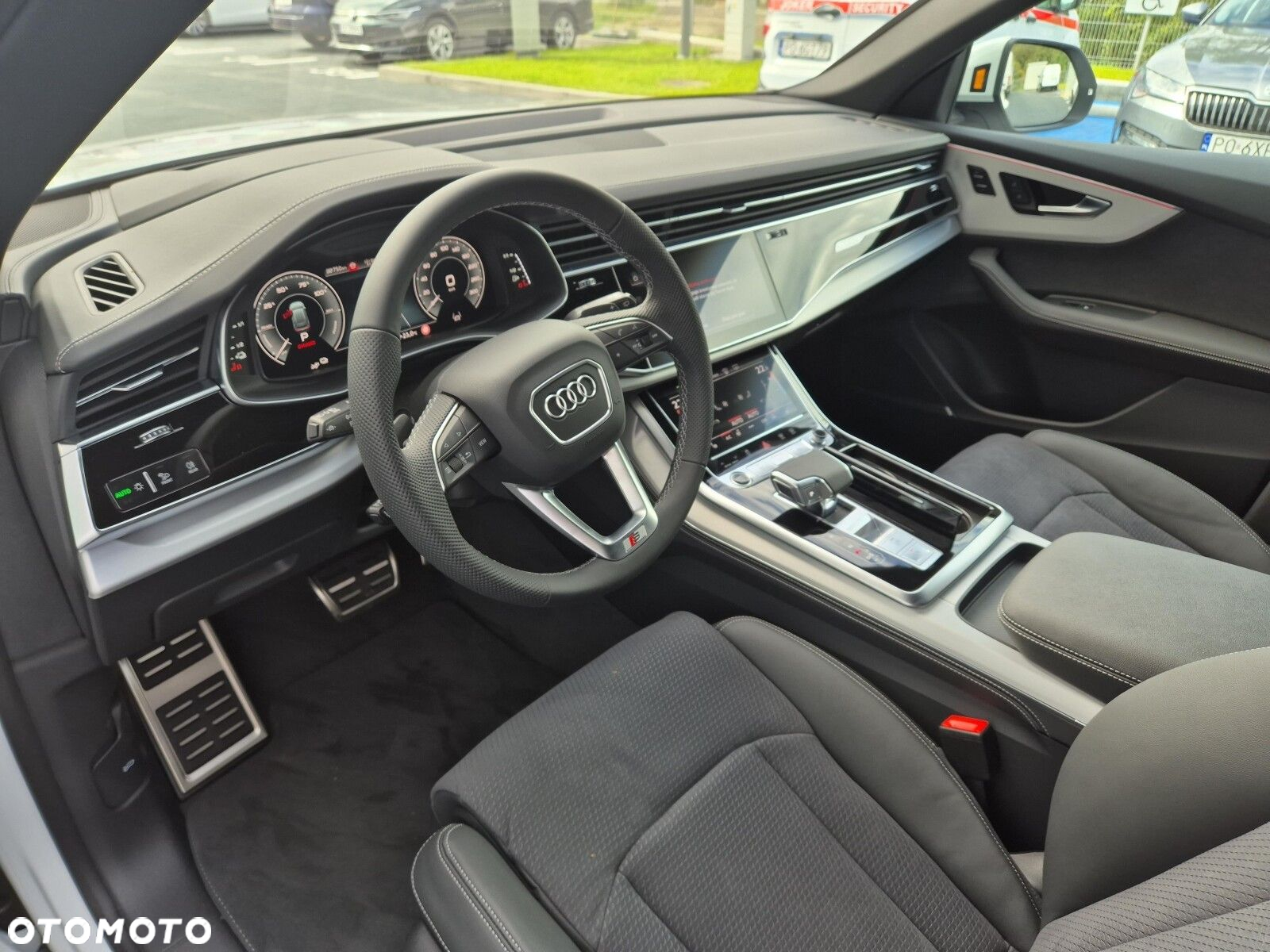 Audi Q8 - 9