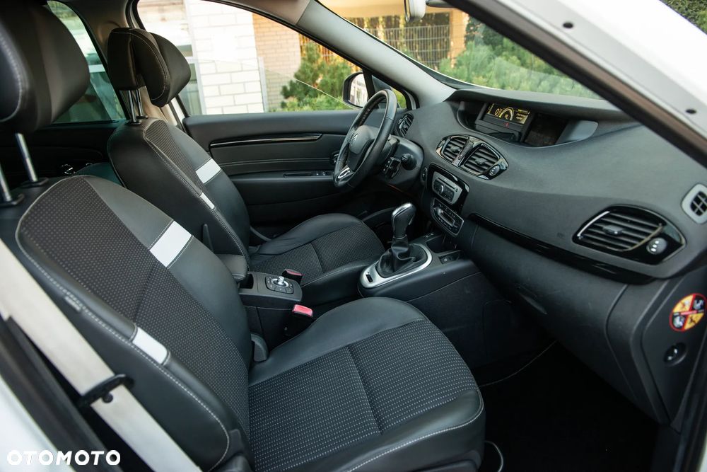 Renault Grand Scenic dCi 150 FAP Bose Edition - 24