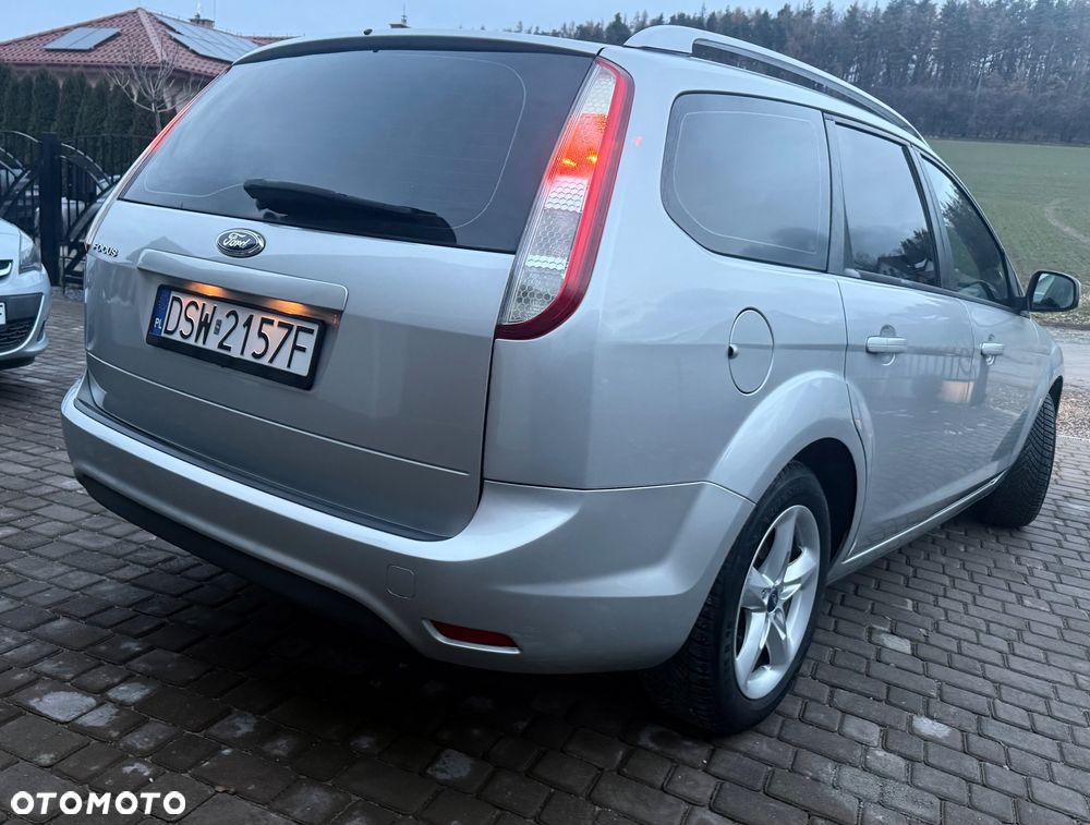 Ford Focus 1.6 16V Connection - 8