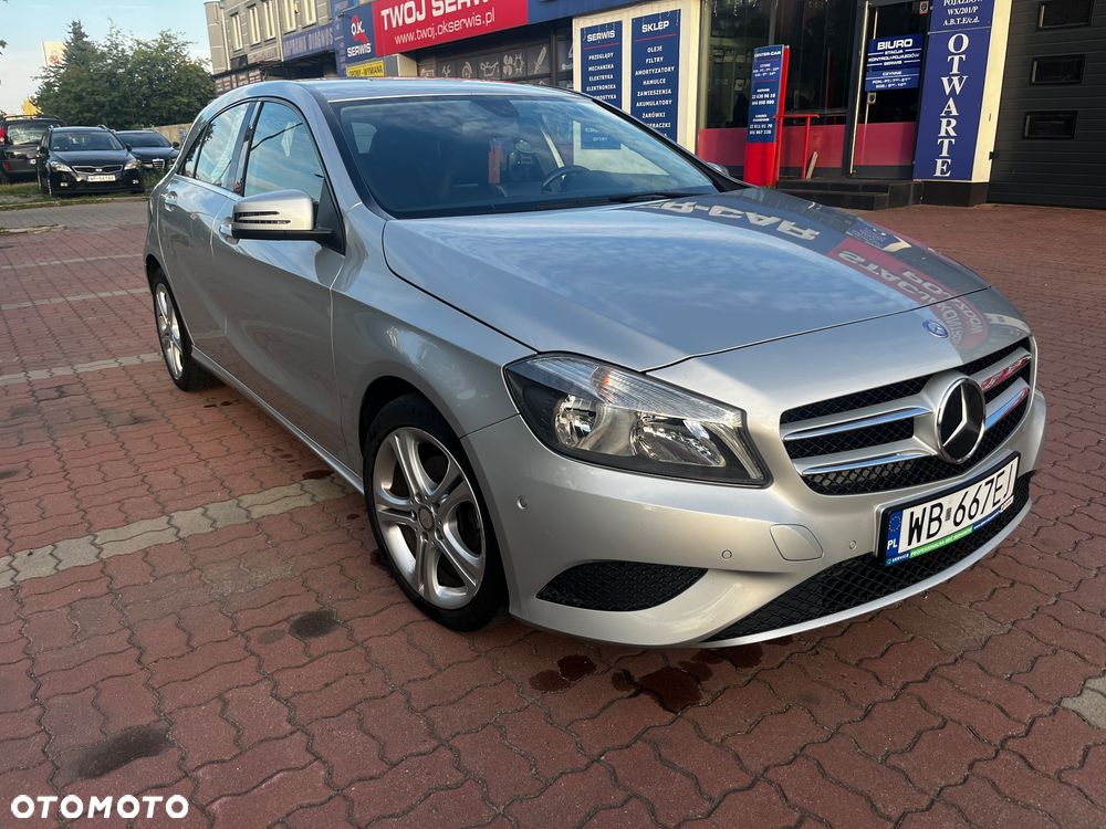 Mercedes-Benz Klasa A 180 (BlueEFFICIENCY) - 1