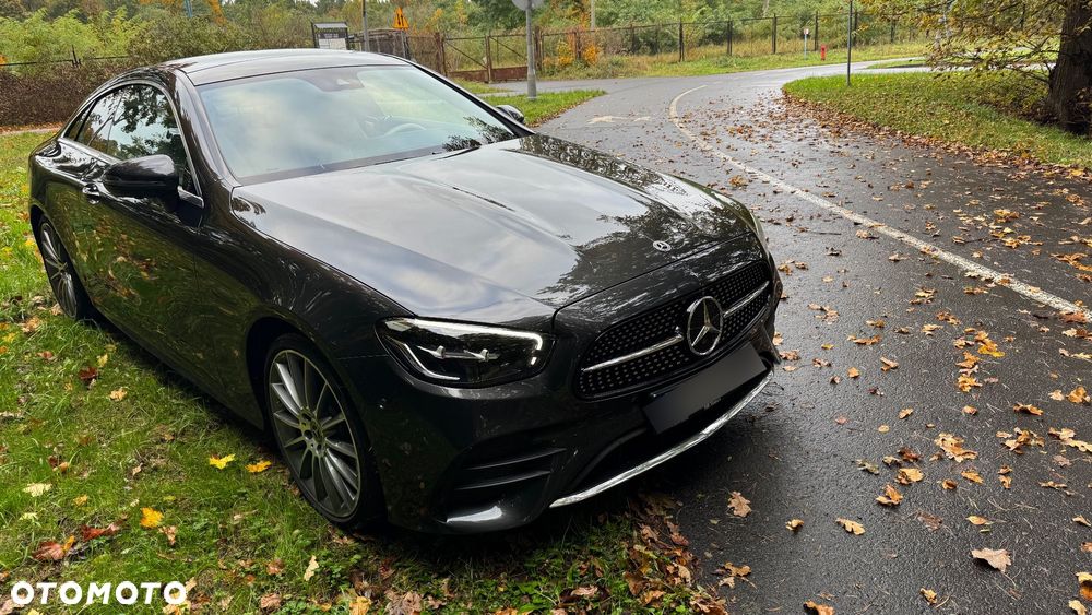 Mercedes-Benz Klasa E 220 d Coupe 4-Matic Avantgarde - 39