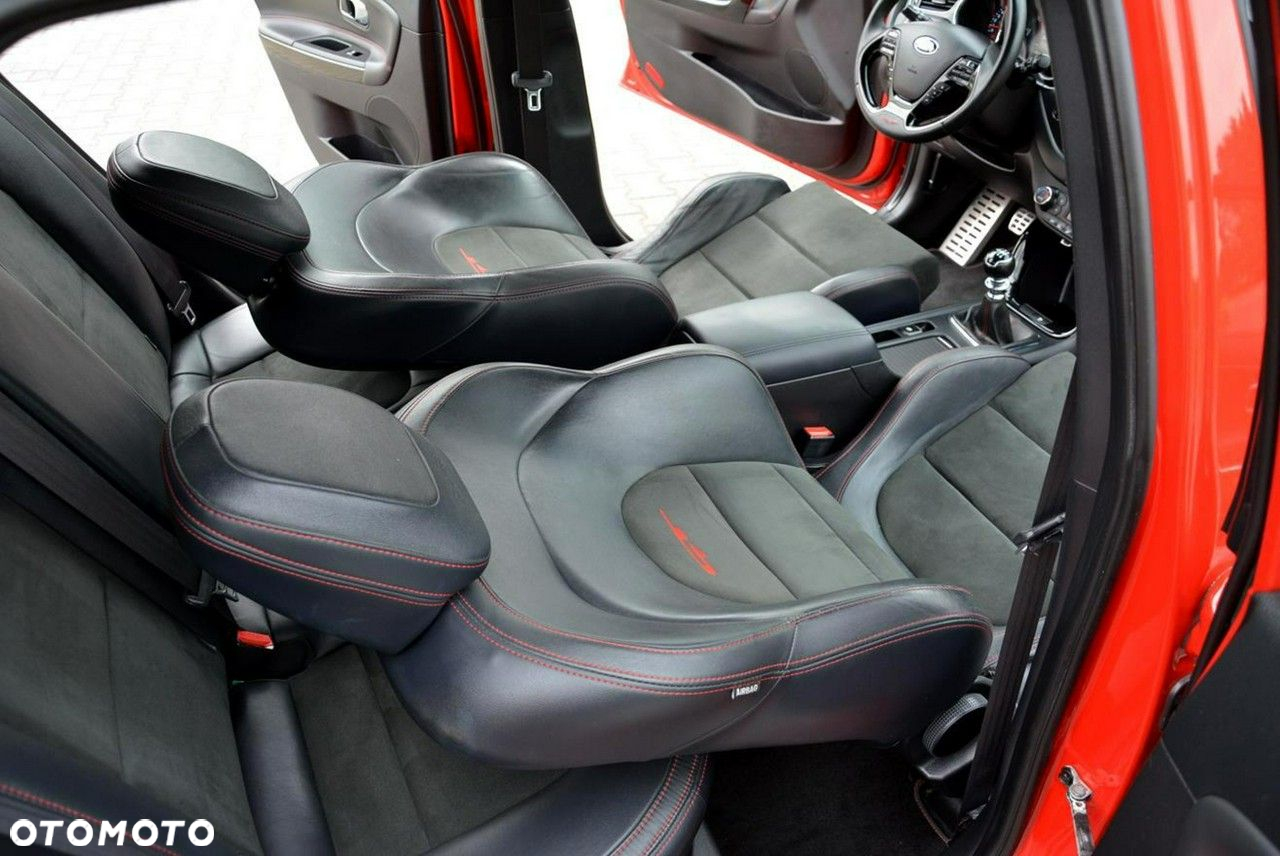 Kia Ceed Cee'd 1.6 T-GDI GT - 19