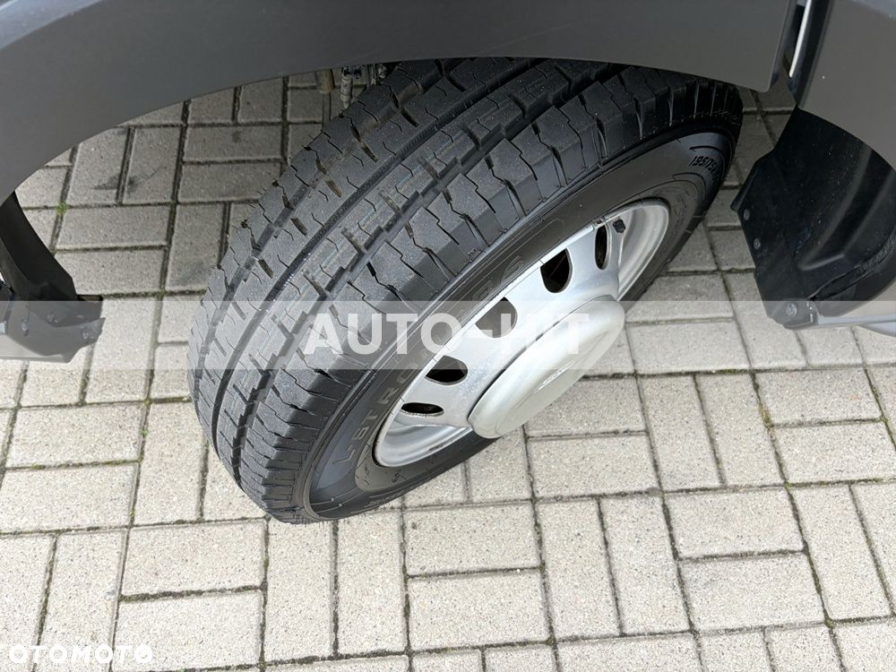 Ford Transit - 13