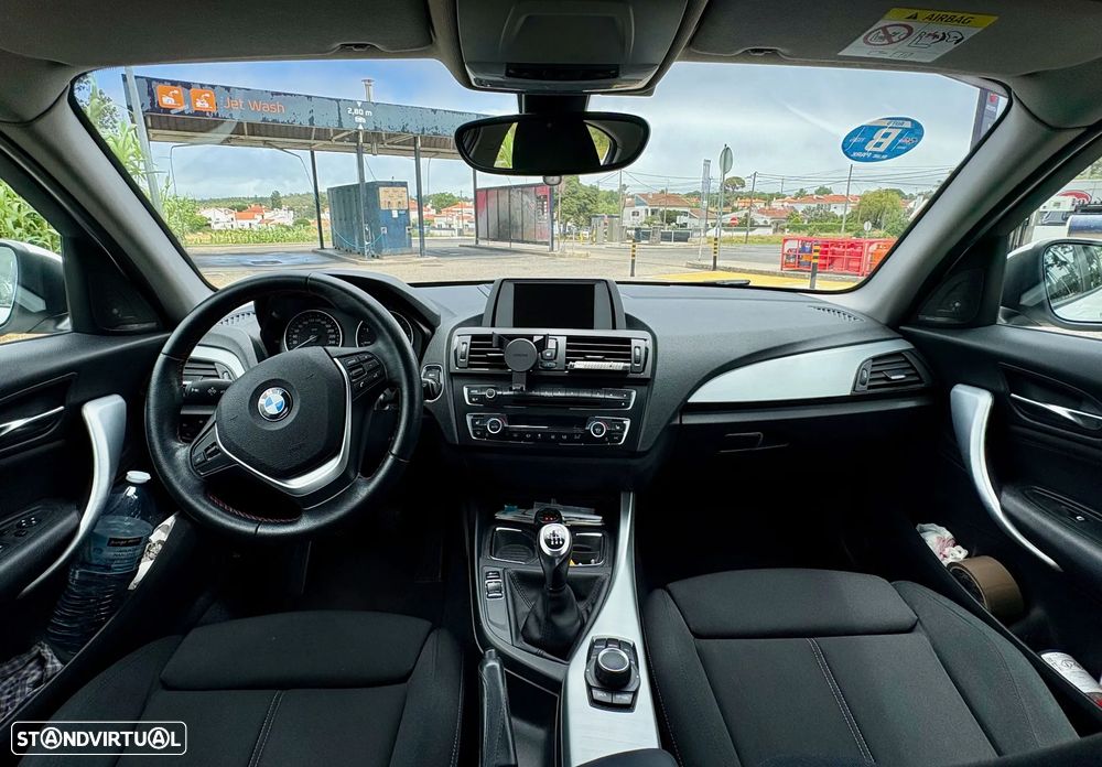 BMW 120 d Sport Line — fotografia 2