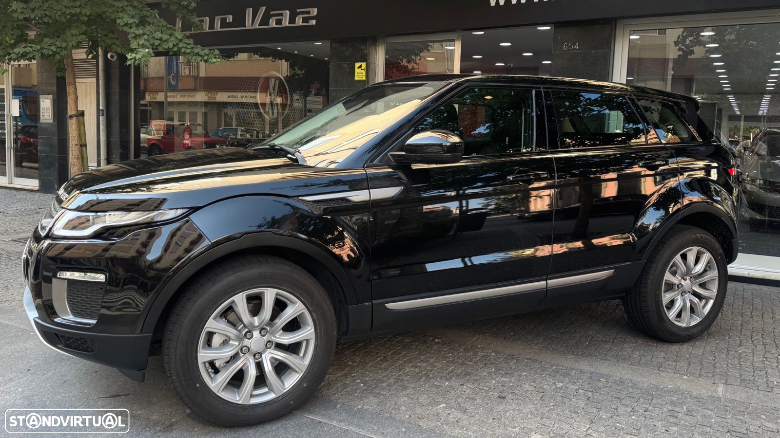 Land Rover Range Rover Evoque 2.0 eD4 Pure - 2