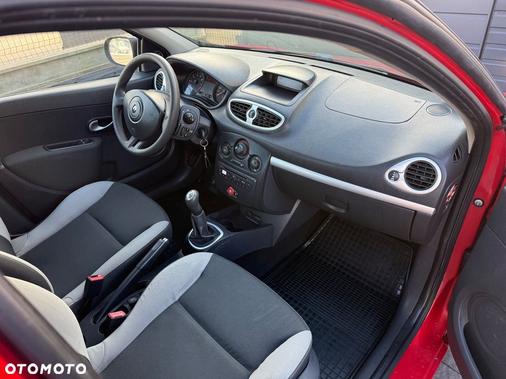 Renault Clio 1.2 16V Alize Euro5 - 13