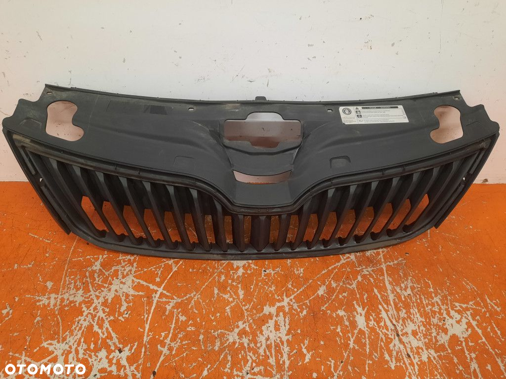 SKODA RAPID 12-19  ATRAPA / GRILL 5JA853668 - 2