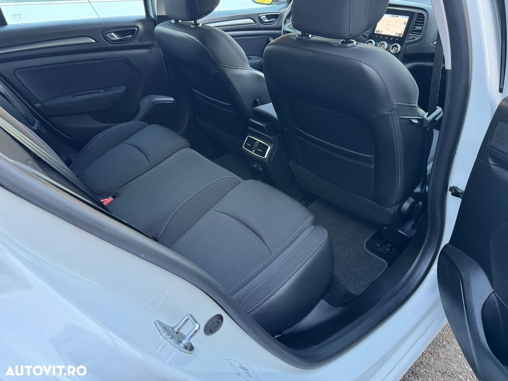 Renault Megane BLUE dCi 115 BUSINESS EDITION - 33