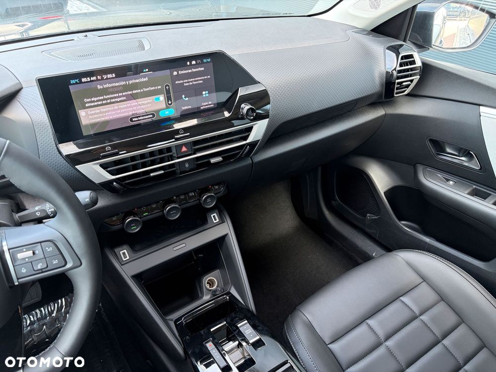 Citroën C4X 1.2 mHEV Max eDCT6 - 12