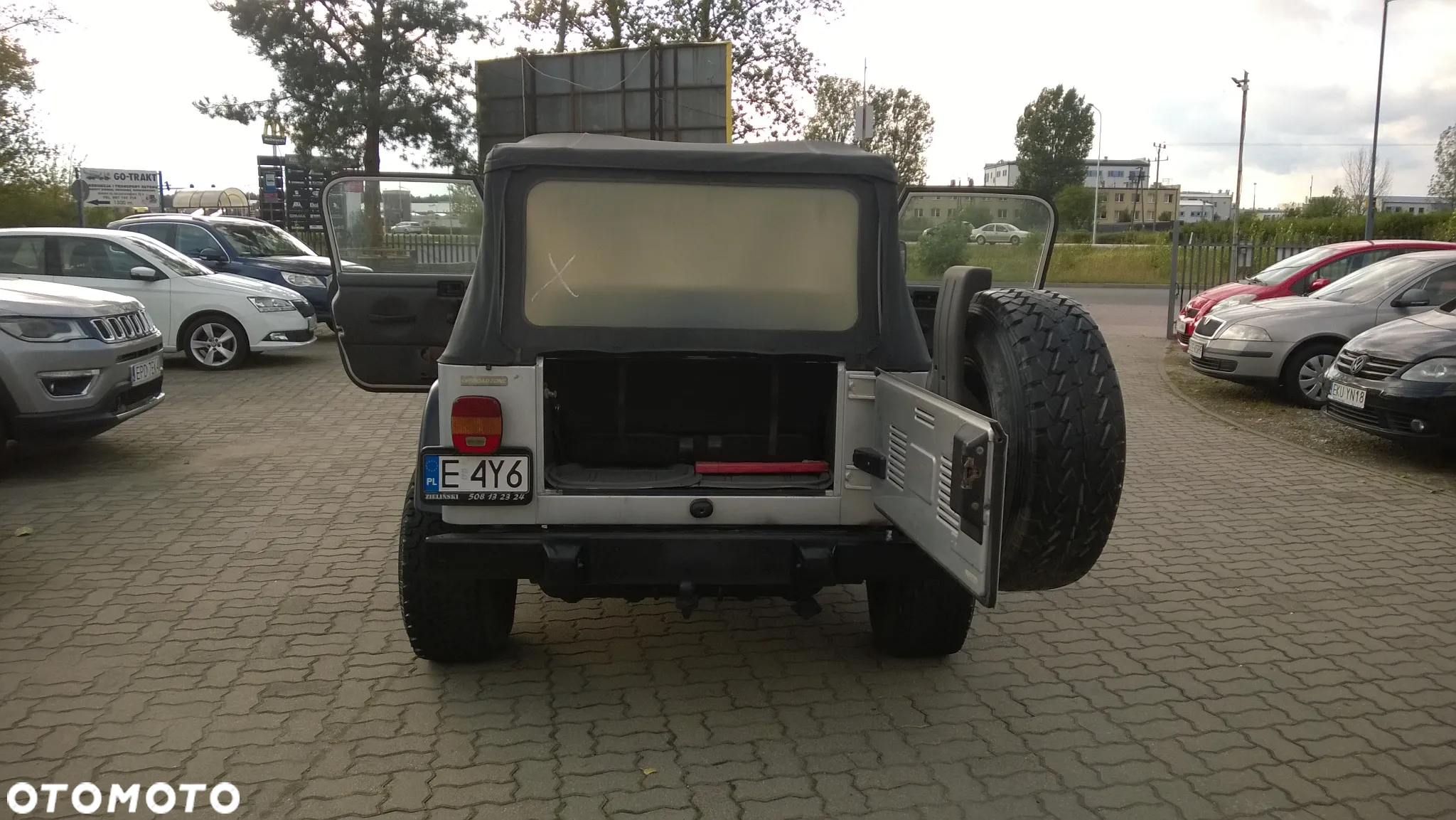 Jeep Wrangler 4.0 Automatik Sahara - 21