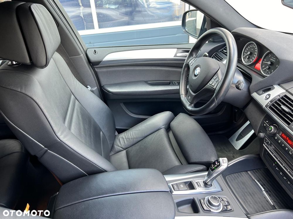 BMW X6 xDriveM50d - 11