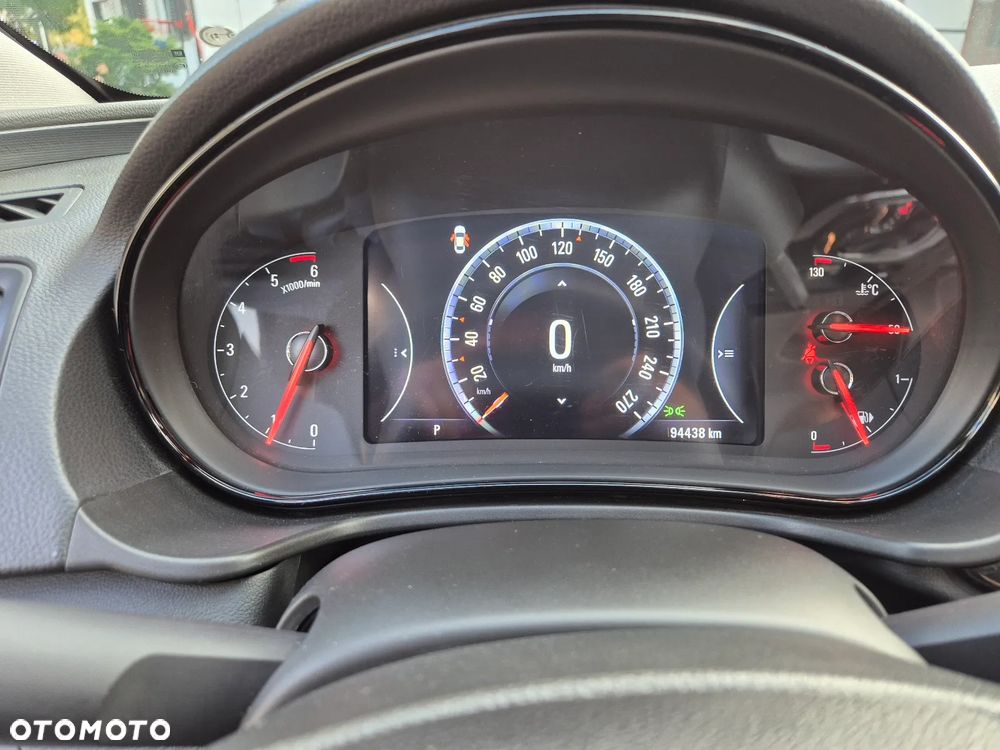Opel Insignia - 17
