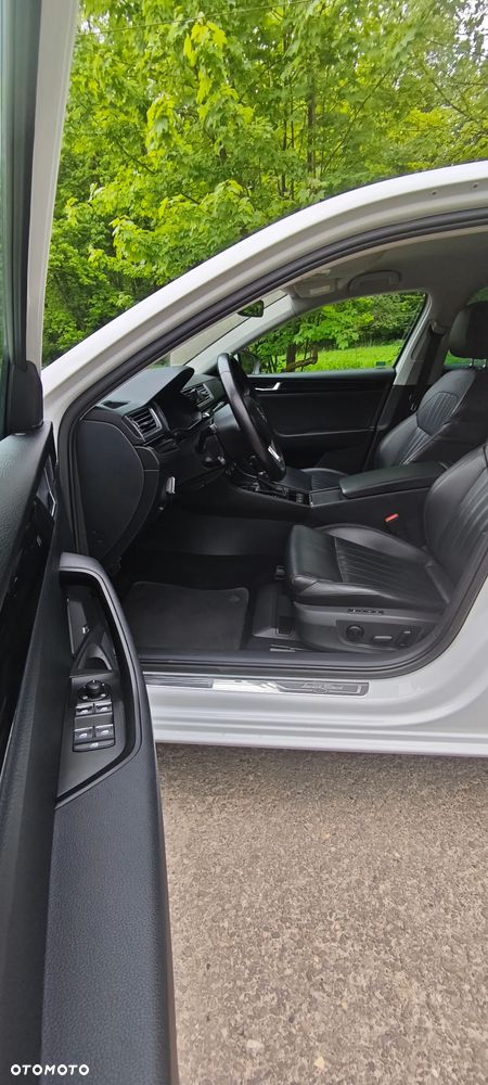 Skoda Superb 1.8 TSI L&K DSG - 26