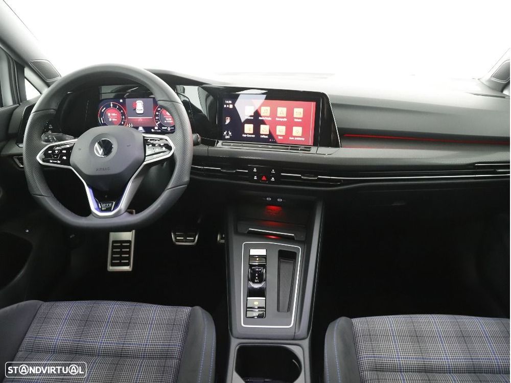 VW Golf 1.4 TSI GTE DSG - 23