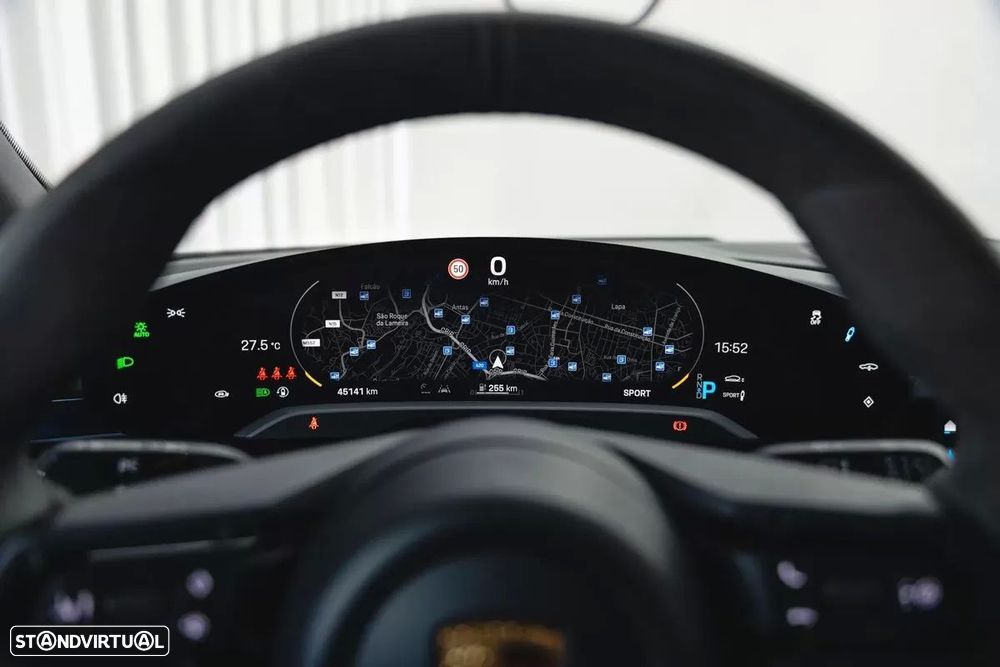 Porsche Taycan Cross Turismo 4 - 30