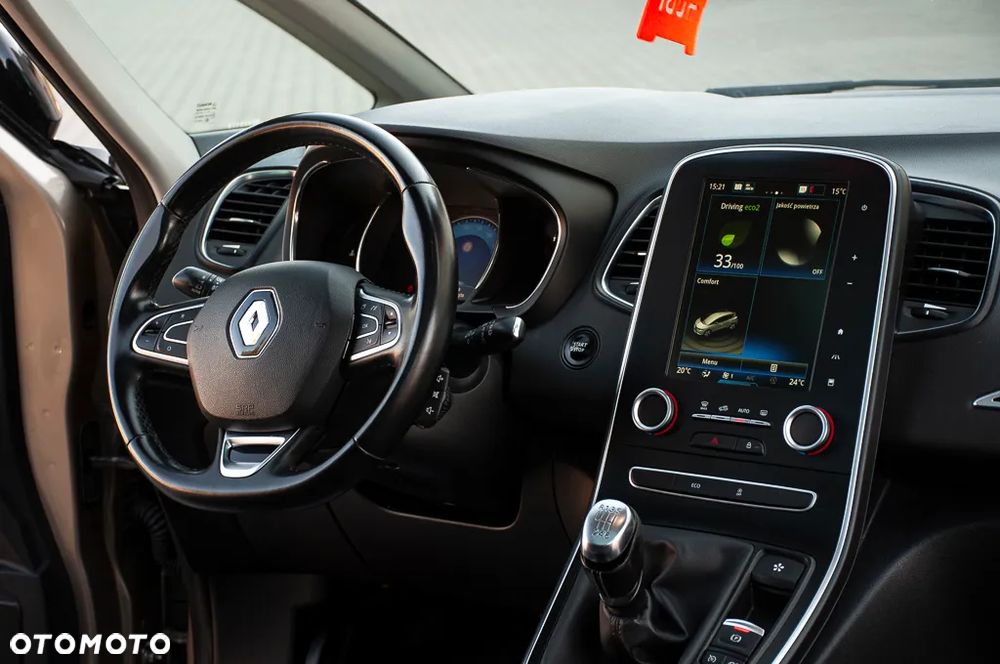 Renault Scenic ENERGY TCe 130 INTENS - 17