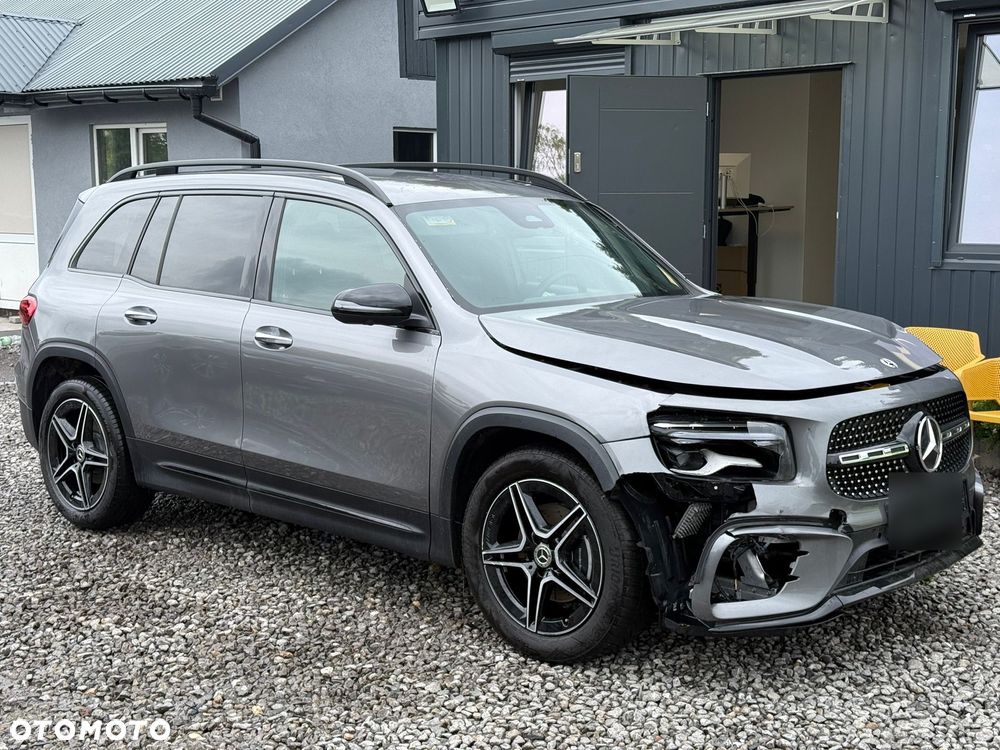 Mercedes-Benz GLB 200 AMG Line 7G-DCT - 12