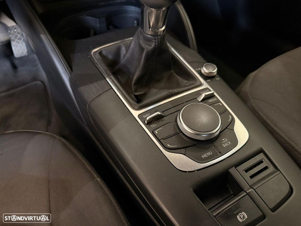 Audi A3 Sportback 1.6 TDI S-line - 5