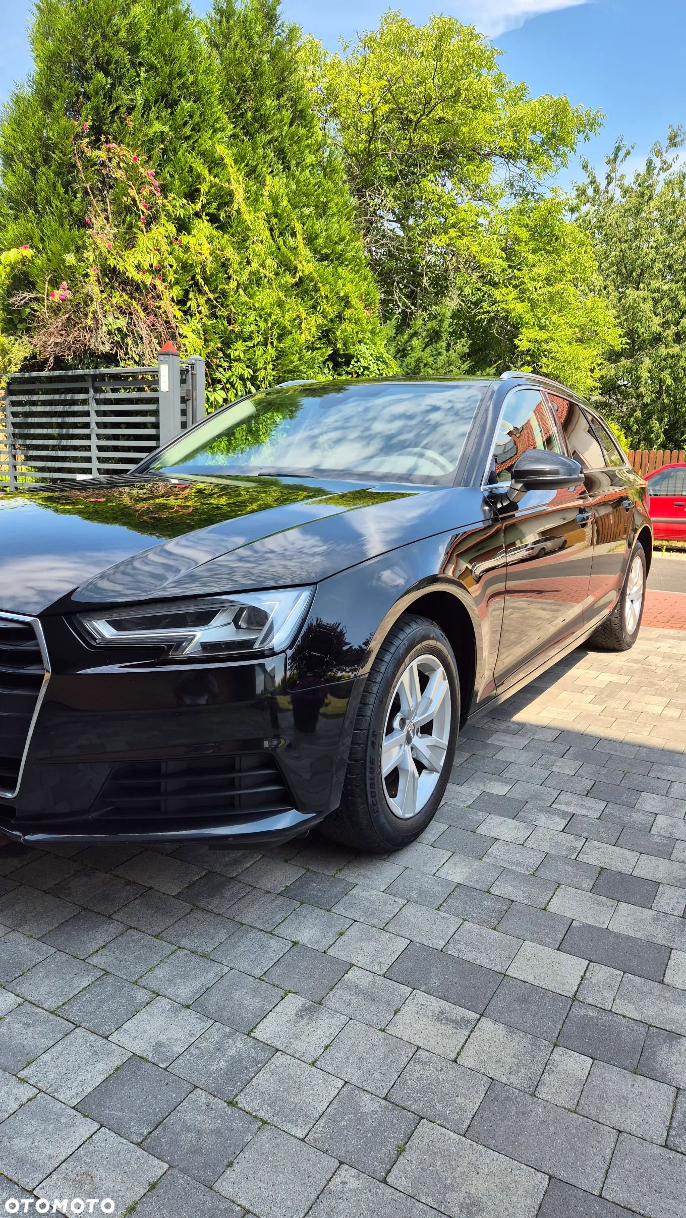 Audi A4 - 1