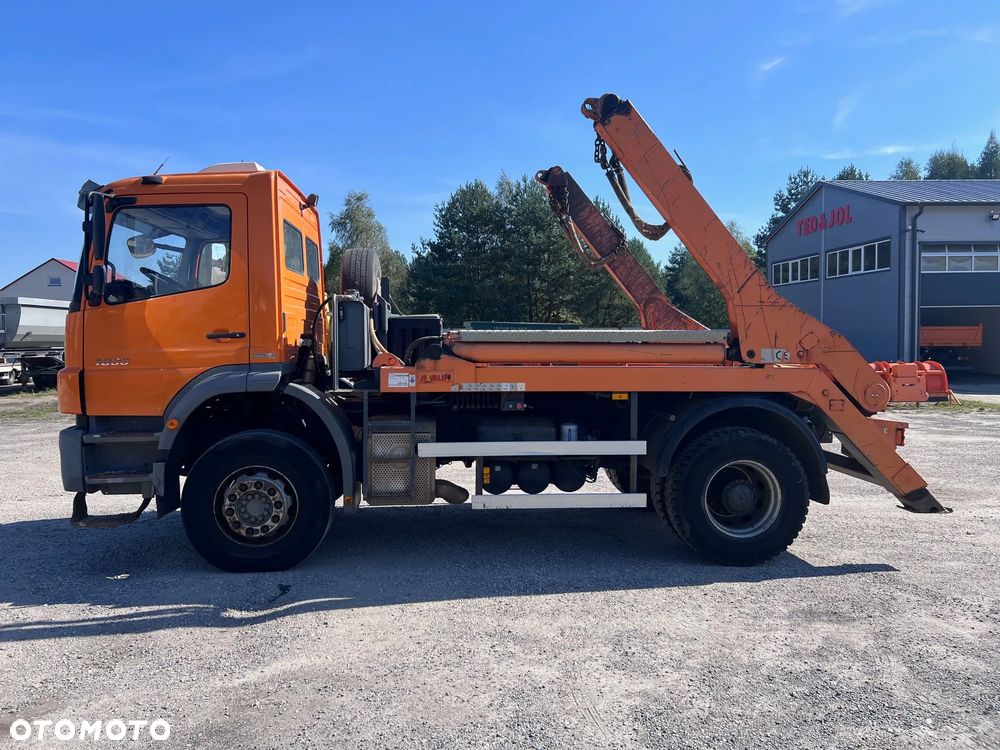 Mercedes-Benz 1833 K - 8