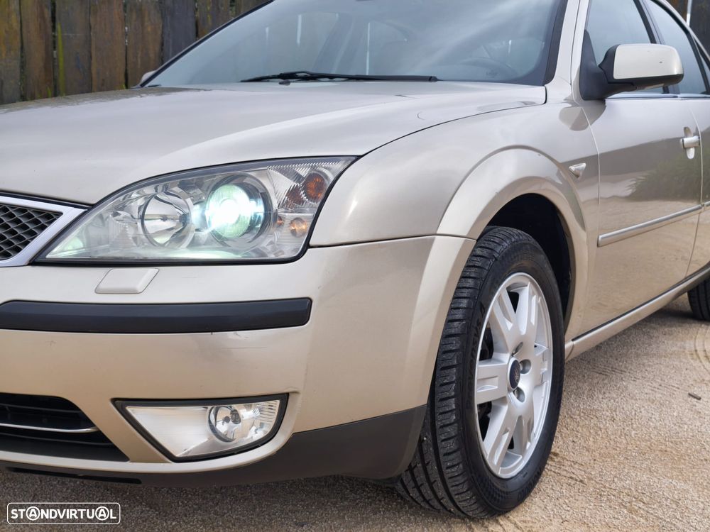 Ford Mondeo 2.0 TDCI Ghia Executive - 5