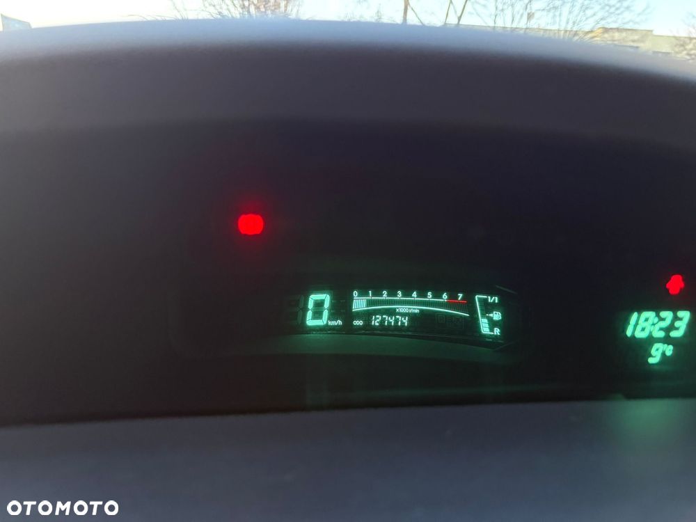 Toyota Yaris 1.33 Luna - 4