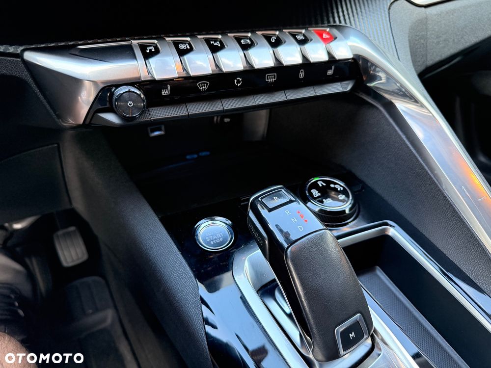 Peugeot 5008 PureTech 130 EAT8 Stop & Start Allure - 22