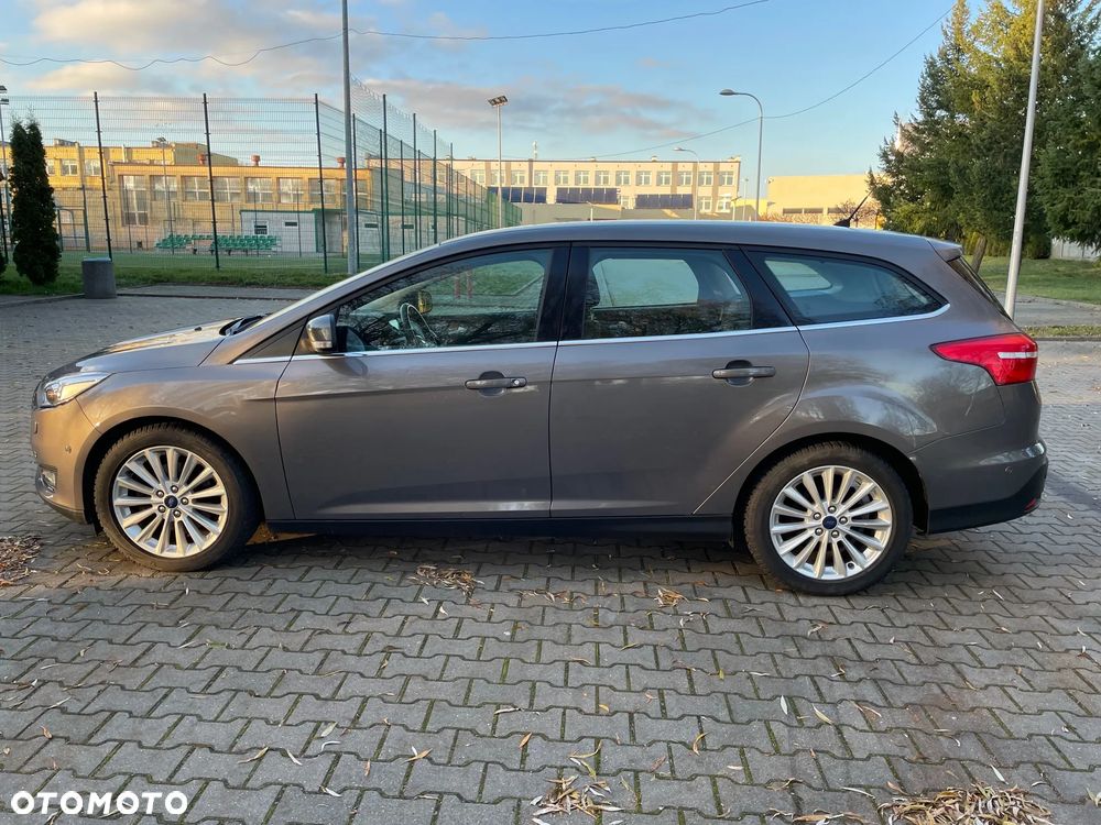 Ford Focus 1.5 EcoBoost Titanium ASS - 4
