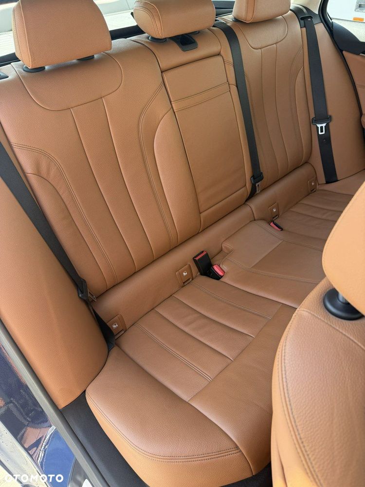 BMW Seria 5 520d M Sport Edition - 15