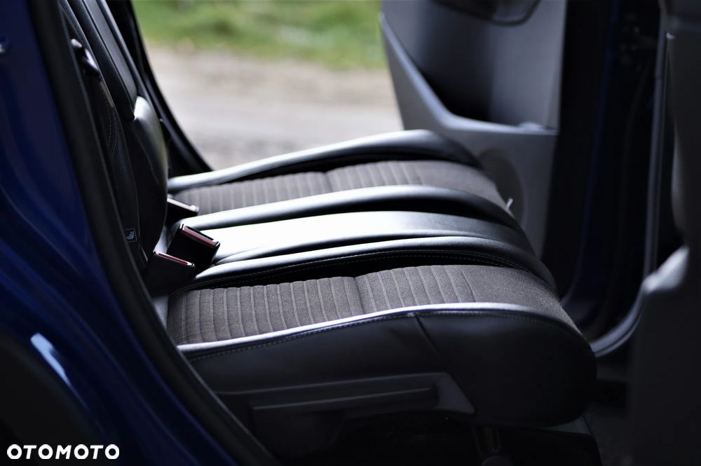 Ford Kuga - 27