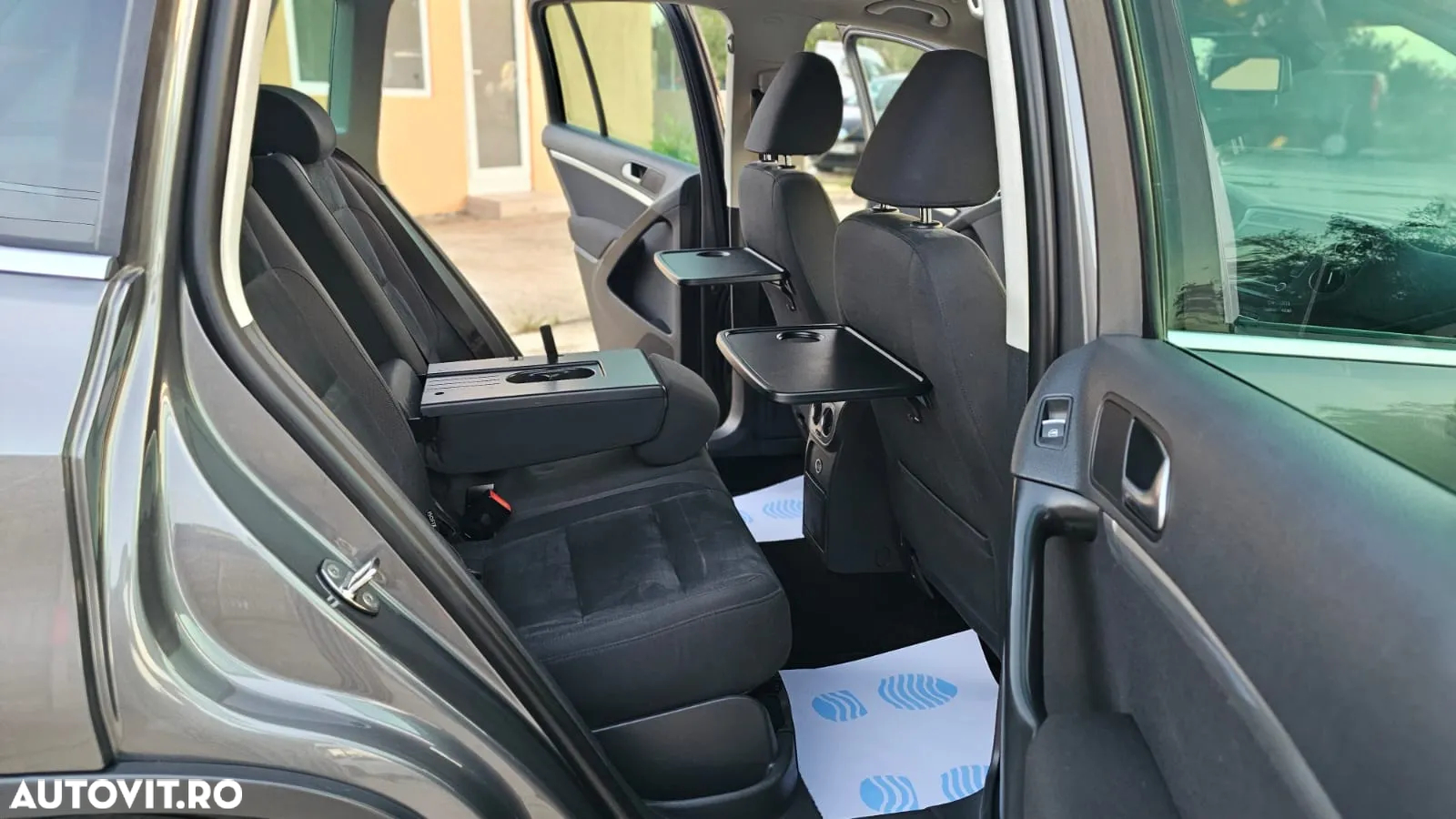 Volkswagen Tiguan - 8