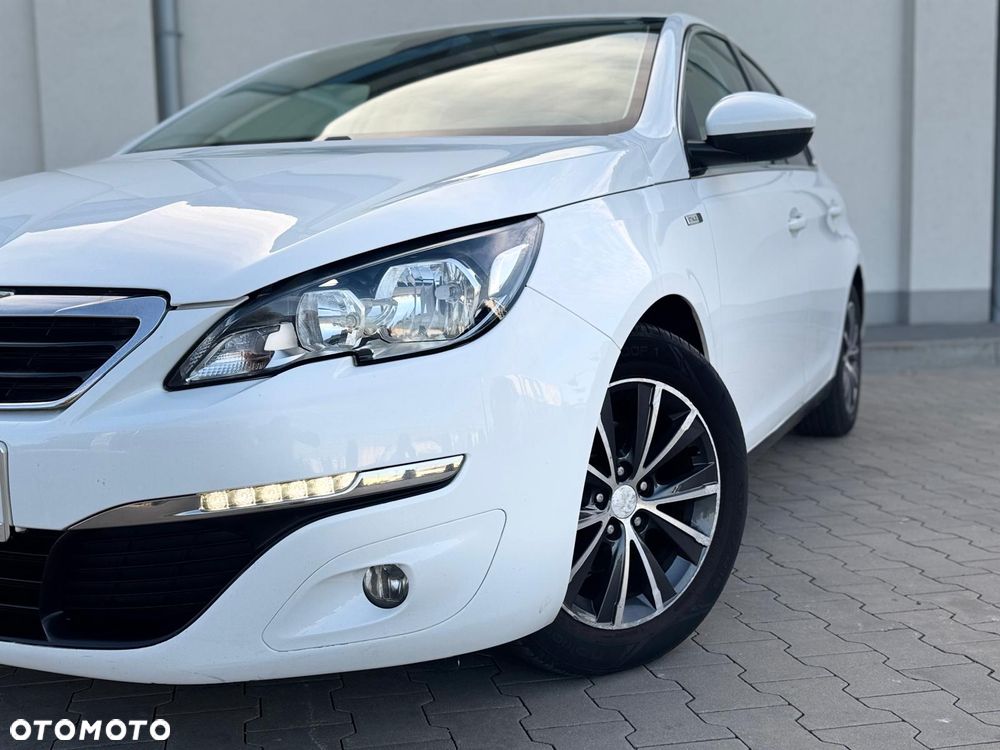 Peugeot 308 1.6 BlueHDi Allure S&S - 14