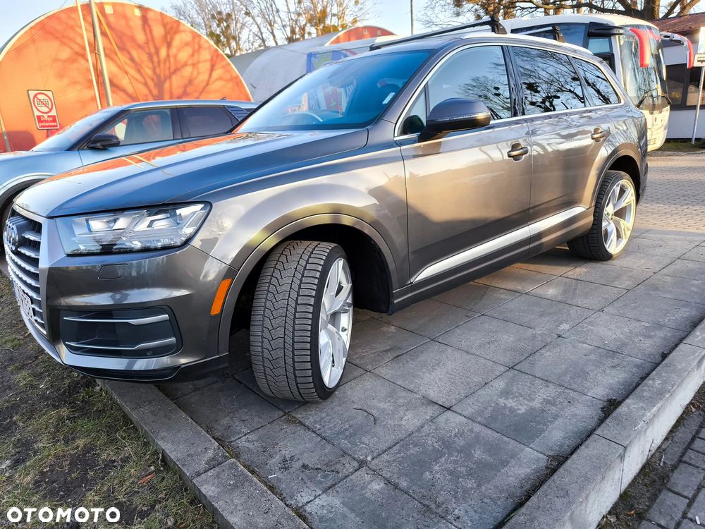 Audi Q7 - 7