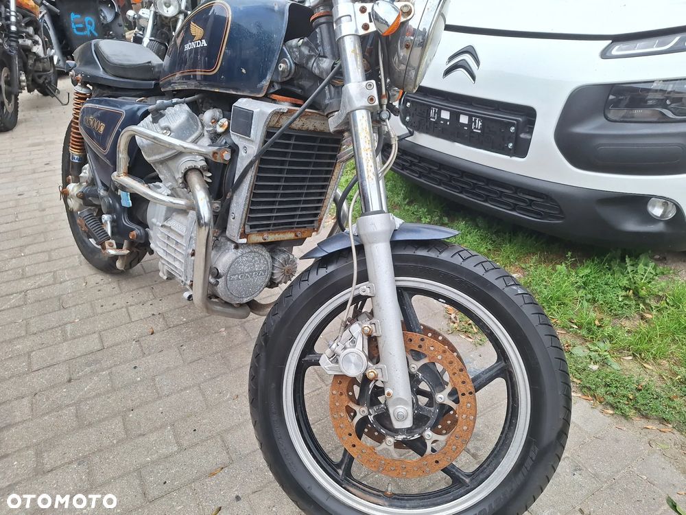 Honda CX - 11