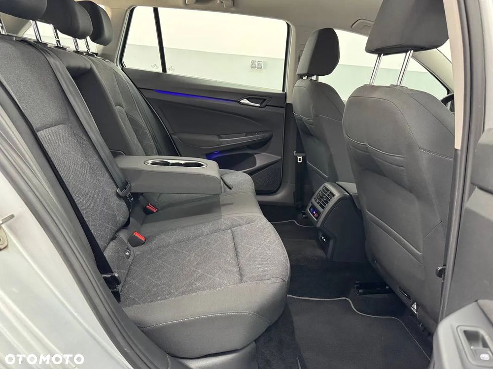 Volkswagen Golf - 31