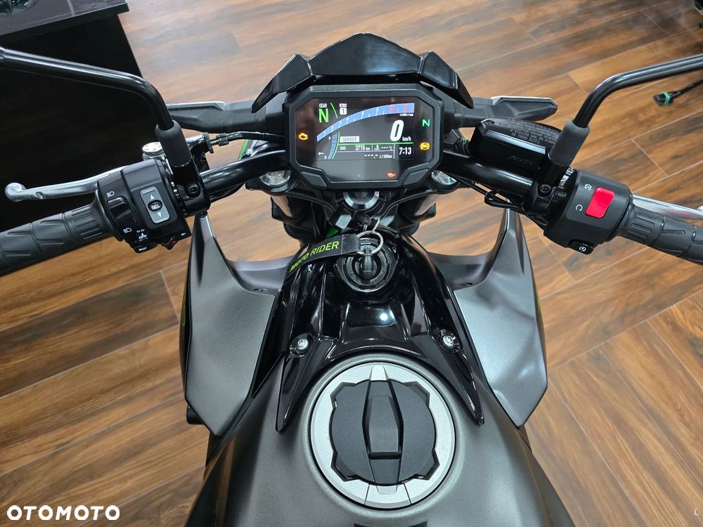 Kawasaki Z 650 - 15