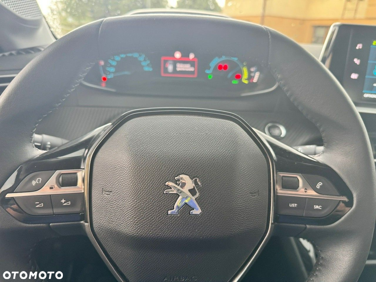 Peugeot 208 - 15