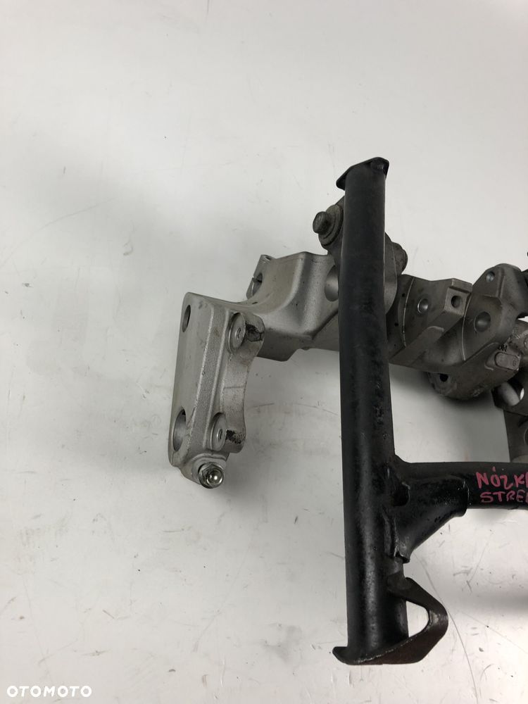 Triumph Street Triple 675 07-11 nóżka centralna - 6