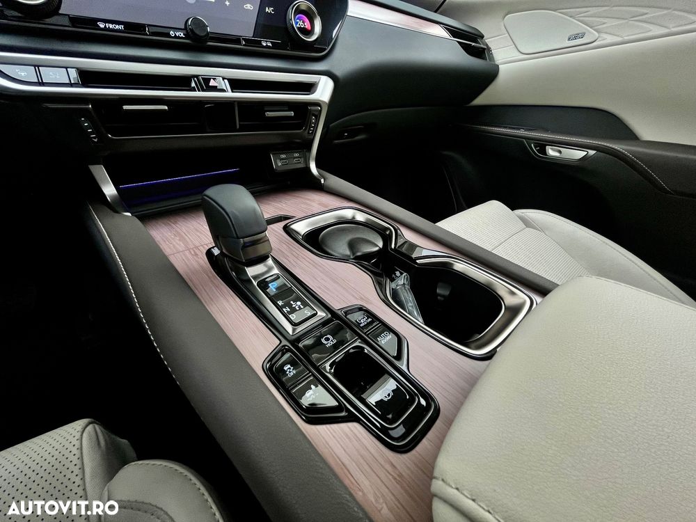 Lexus Seria RX 450h+ E-Four PHEV Luxury - 30