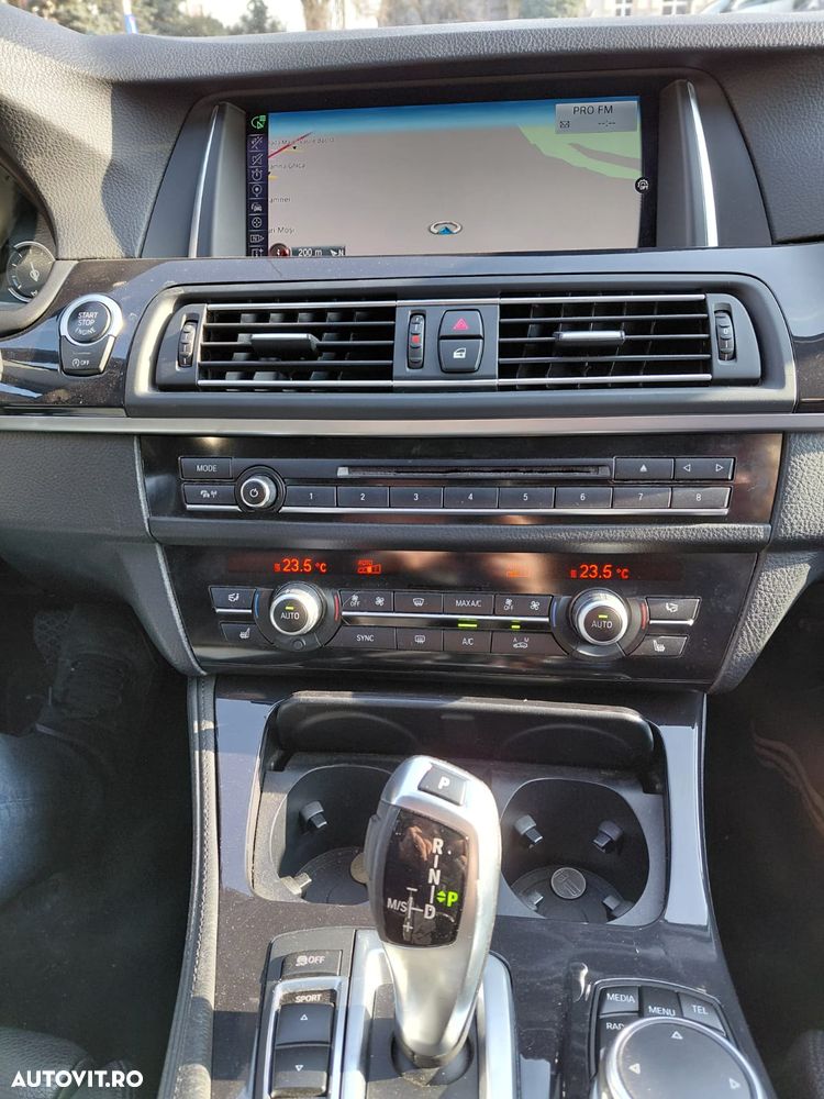 BMW Seria 5 525d Aut. - 11