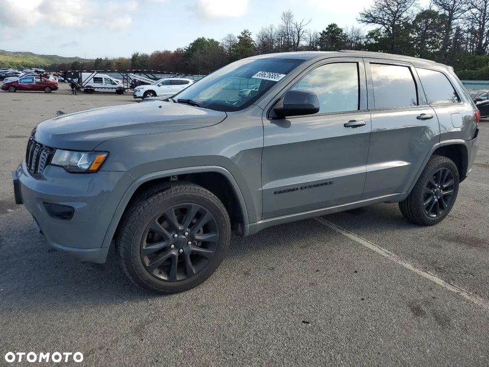 Jeep Grand Cherokee - 2