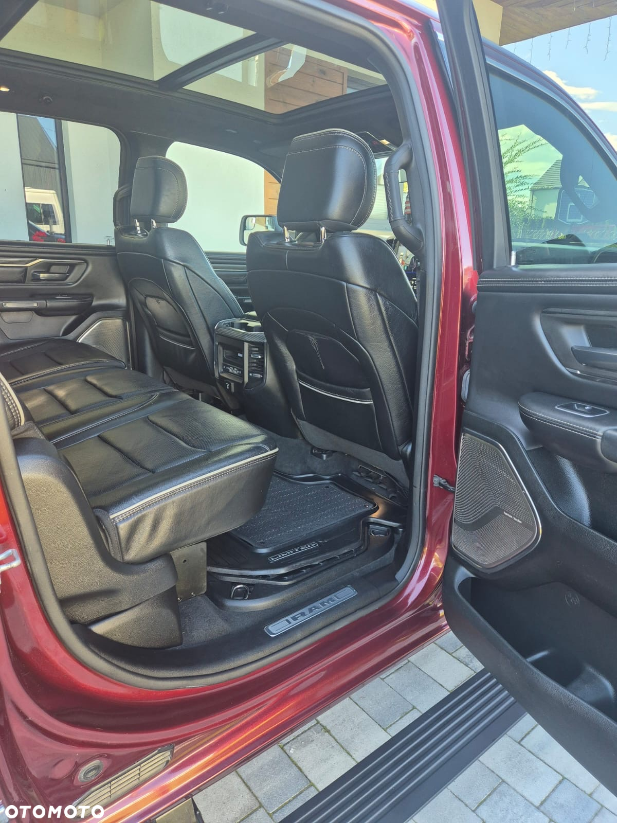 RAM 1500 - 10