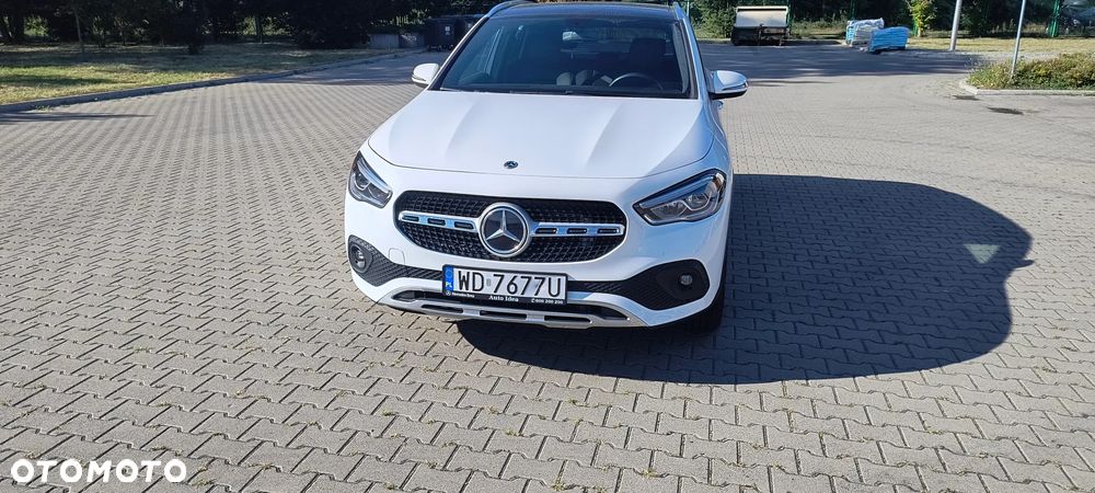 Mercedes-Benz GLA 250 4Matic 8G-DCT - 6