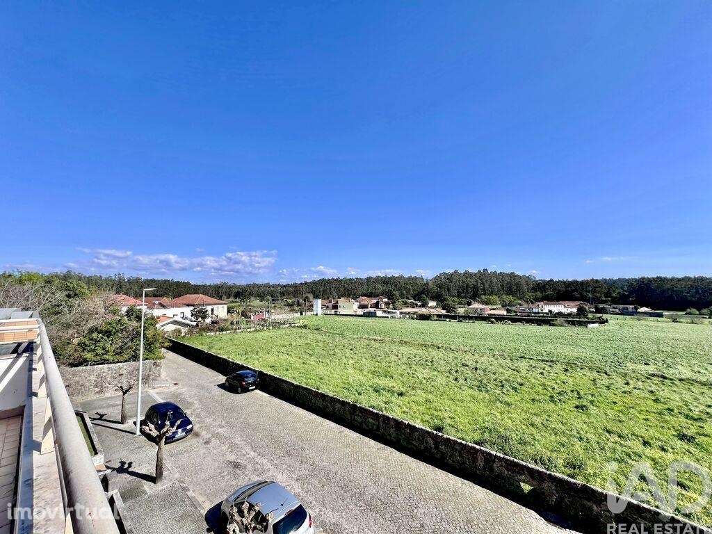 Apartamento T2 em Vilar e Mosteiró de 81 m2 - Grande imagem: 4/21