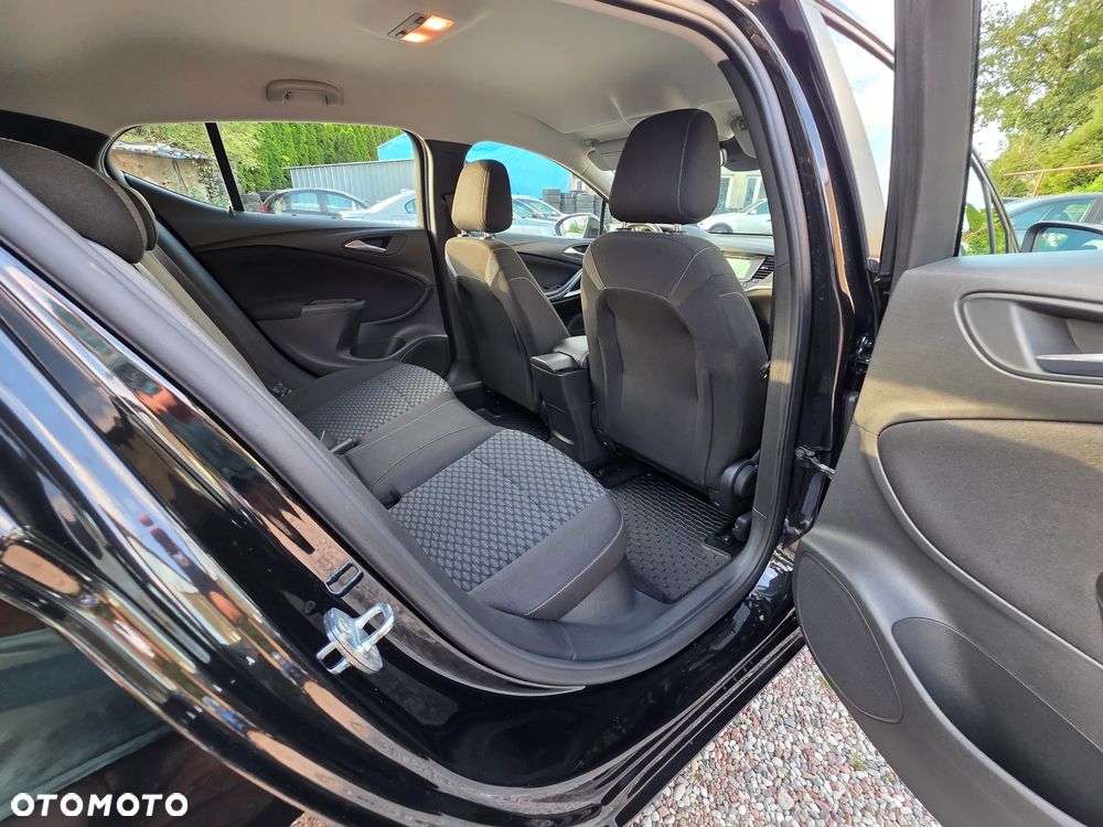 Opel Astra 1.2 T Edition S&S - 6