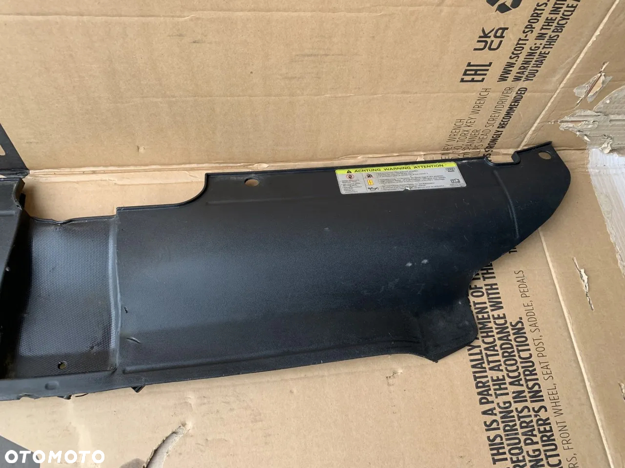 Osłona pasa przedniego górna Audi A4 B8 8K0807081D - 3