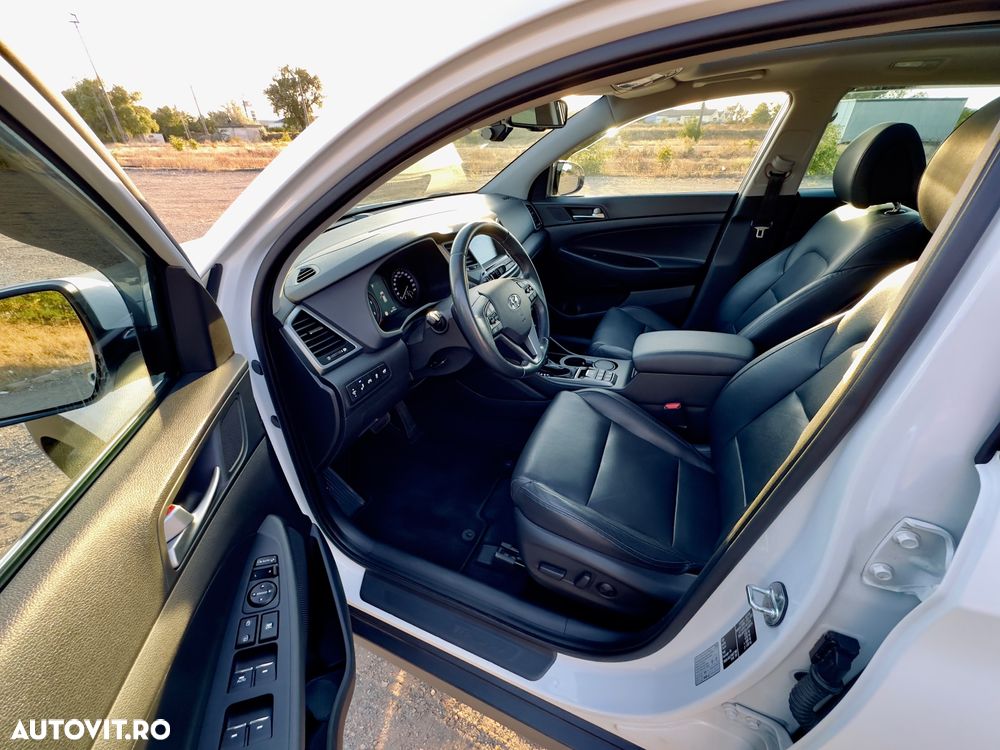 Hyundai Tucson 2.0 CRDI 4WD 6AT Luxury Pack+ - 30
